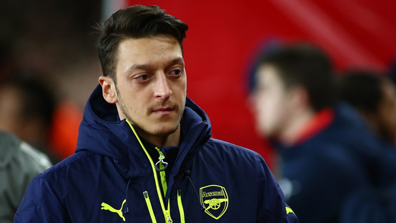 Steht Özil vor dem Aus? Aktion könnte Ausschluss nach sich ziehen