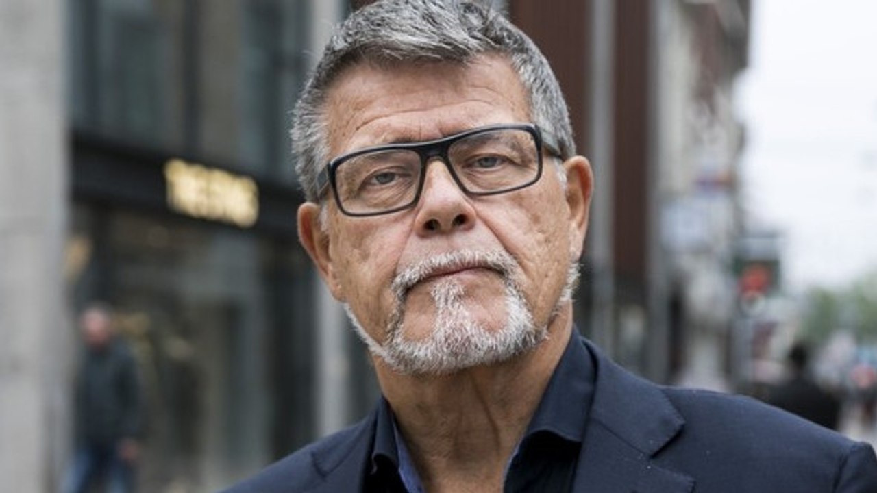 Für mehr Erfolg bei Tinder: 69-Jähriger will sich 20 Jahre jünger klagen