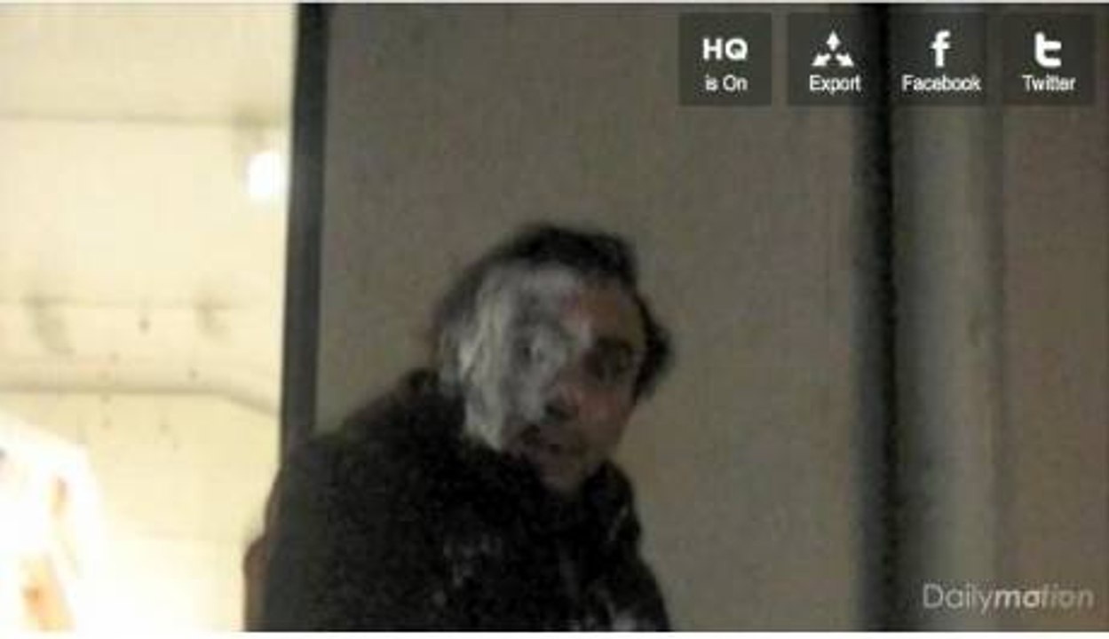 Eric Zemmour : la vidéo de son entartage !