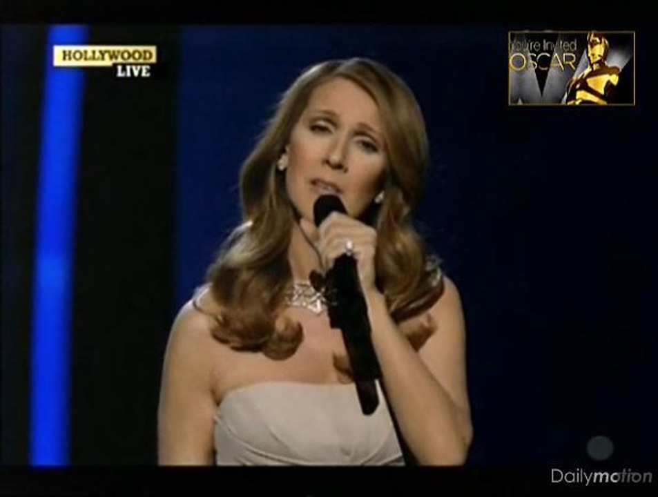 Céline Dion chante Smile aux Oscars 2011