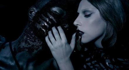 Lady Gaga: Découvrez la première publicité de son parfum