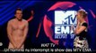 Les MTV EMA pertubés par un homme nu dans le Zapping de News de Stars