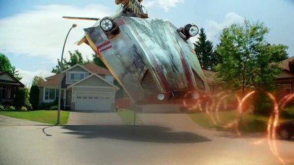 Aliens Stole My Body Fragman