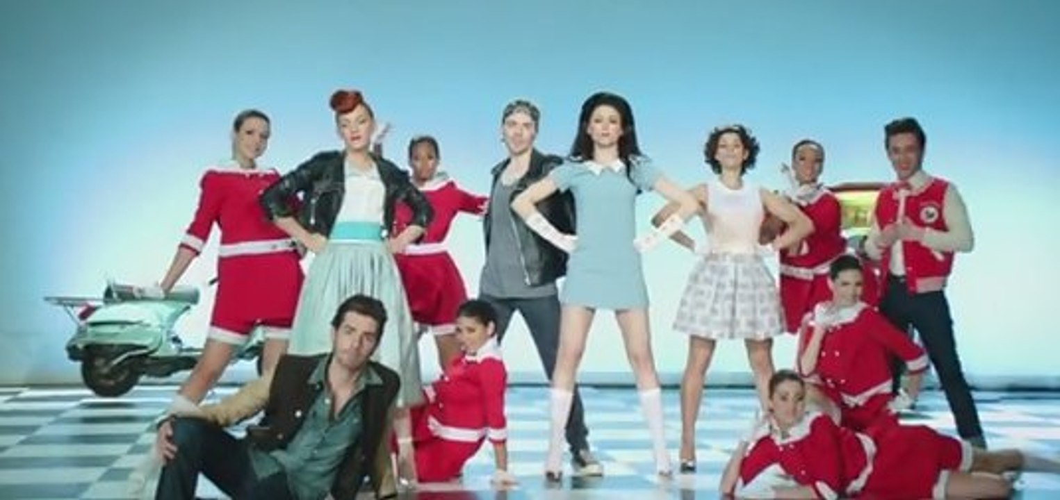 Salut Les Copains : Le spectacle parisien nous fait voyager dans les années yéyé