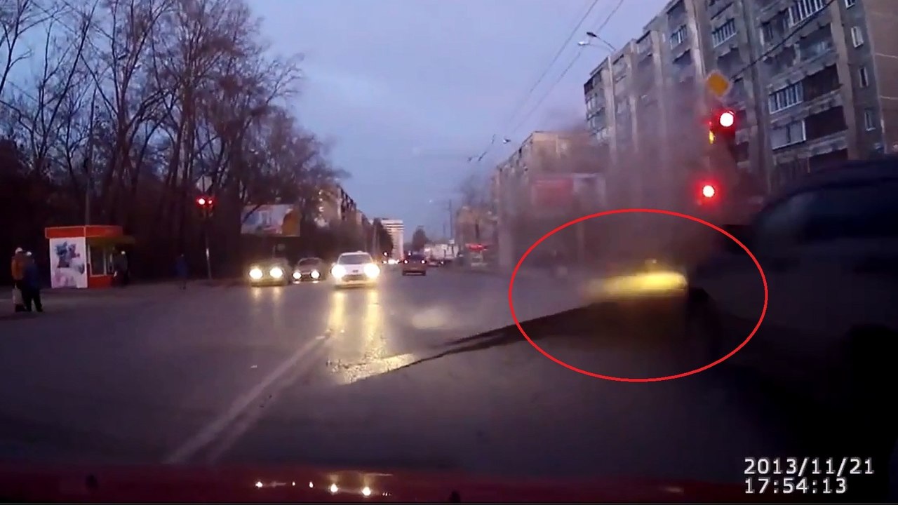 Accident surnaturel en Russie : la route explos...