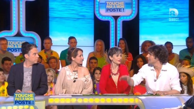 Touche pas à mon poste : Christophe Carrière et Alexia Laroche-Joubert se clashent à propos des gagnantes de Popstars 2013