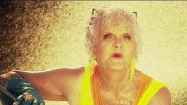 Lucienne Moreau : L'octogénaire du Petit Journal et de Virgin Radio dans un car-wash délirant