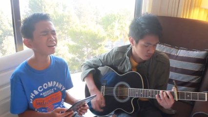 Ce jeune chanteur possède une voix hors du commun. Il va vous émerveiller