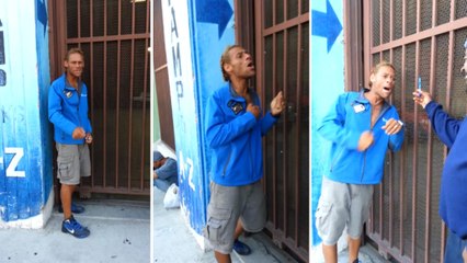 Ce sans-abri possède un talent hors du commun. Il va vous faire frémir d'émotion