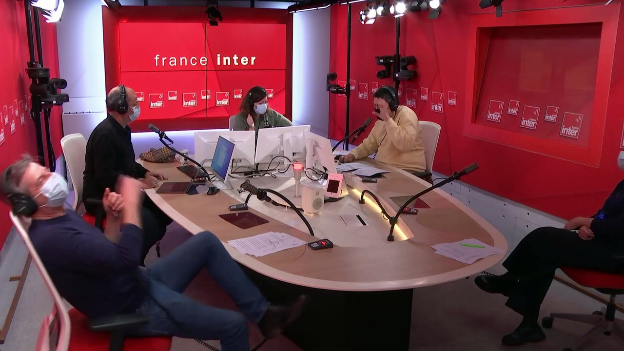 Sur TikTok, des hommes cuisinent de la viande en plein air (et c'est fascinant) - Capture d'écrans