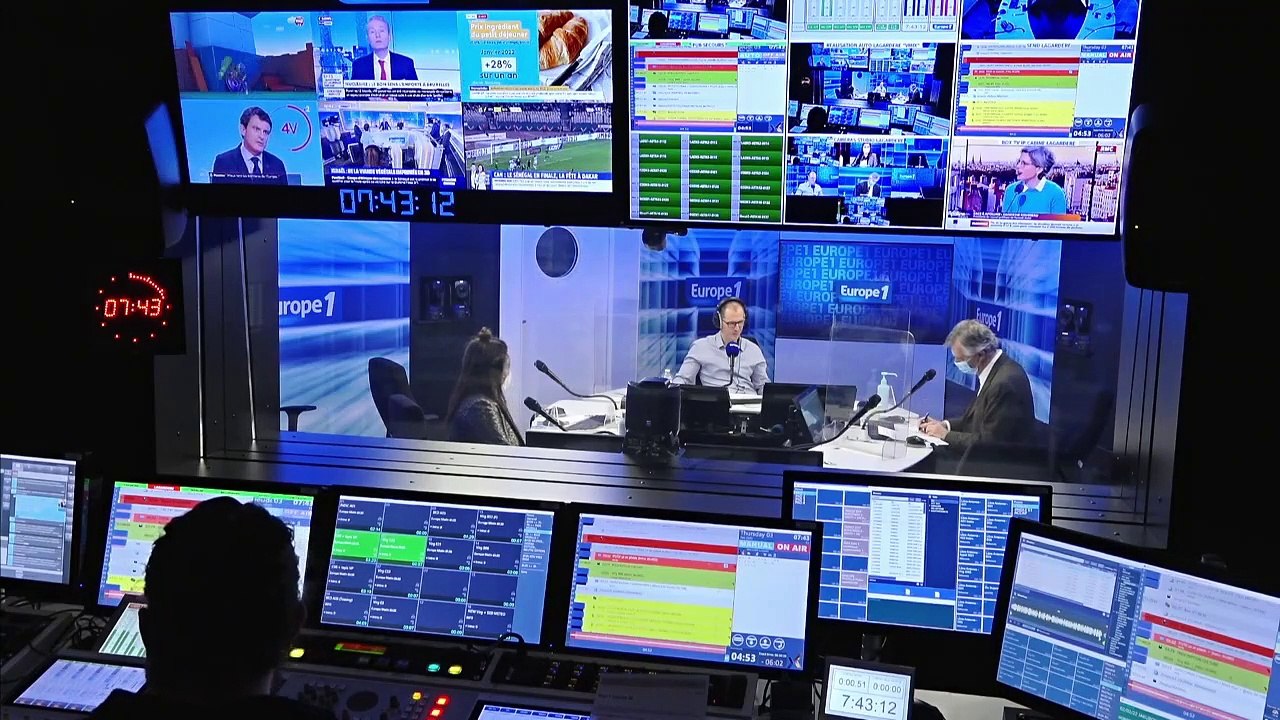 L'avocat de Boris Johnson : «Un conseiller a renversé de la vodka-pomme sur le téléphone pour appeler Poutine»