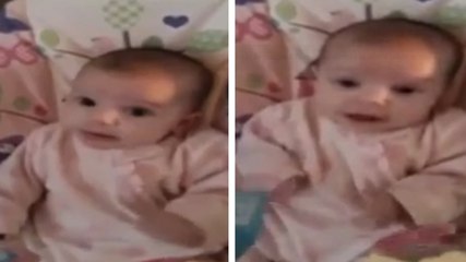 Ce bébé vient de dire son premier mot. Mais ses parents ne s'attendaient pas à ça