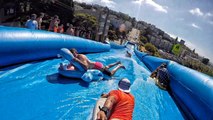 Un incroyable toboggan a été installé à San Francisco. Regardez ce qu'il permet de faire