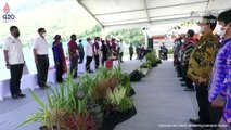 Presiden Jokowi Serahkan SK Hutan Sosial dan Tanah Obyektif Reforma Agraria di Humbang Hasundutan