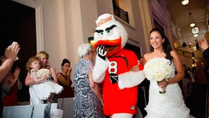 Alors que son père est décédé, cette fille tient quand même à se faire conduire à l'autel. Un instant émouvant