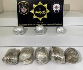 Son dakika haberleri | Valizinden 8 kilo uyuşturucu çıkan şüpheli gözaltına alındı