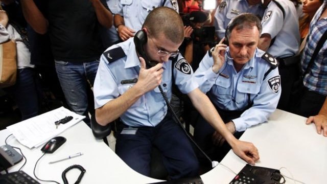 A 5 ans, une petite fille sauve la vie de son père avec l'appel au secours le plus mignon du monde. Vous n'allez pas y croire