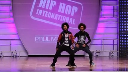 Ces jumeaux réalisent un numéro de hip hop extraordinaire. Attention, talent !