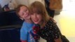 Taylor Swift chante pour un enfant de 6 ans atteint d'un cancer. Un moment de complicité bouleversant