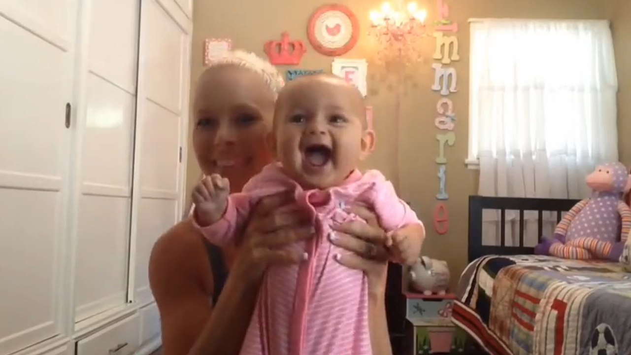 Cette maman a trouvé la solution parfaite pour retrouver sa silhouette après son accouchement. Une vidéo pleine de bonne humeur