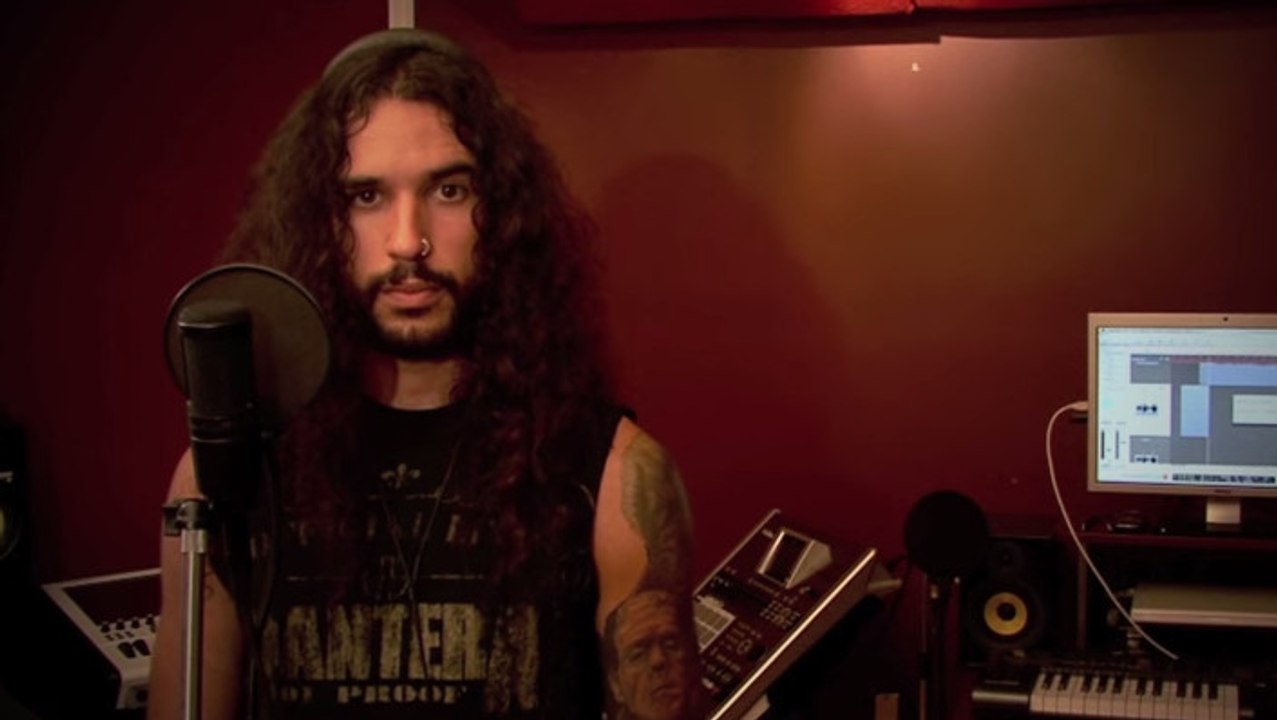 Cet homme reprend un tube de Linkin Park... Mais de 20 façons différentes !