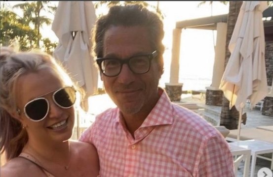 Britney Spears escreve mensagem comovente para advogado: 'Mudou a minha vida'