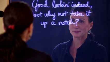 Ce miroir change la perception qu'ont les femmes d'elles mêmes. Un grand moment d'émotion