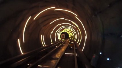 Ce tunnel est le plus délirant du monde. Il va vous faire halluciner