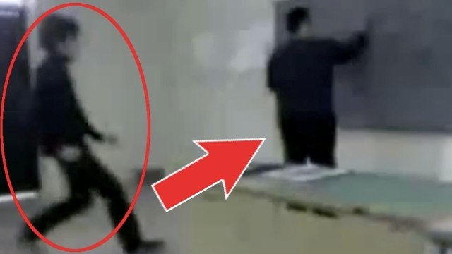 Ces élèves ont fait une très mauvaise blague à leur prof en plein cours. Pas sûr qu'il ait apprécié...