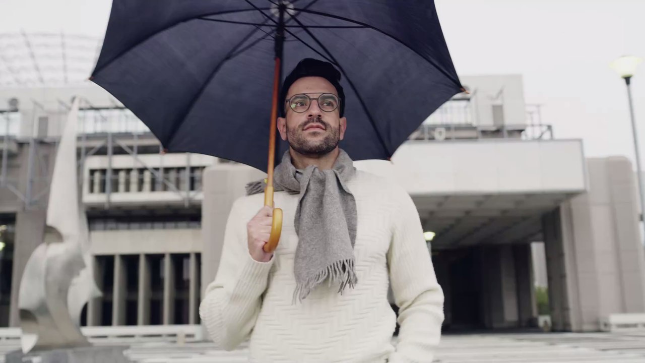 Beschlagene Brillengläser im Winter mit Maske: Das kannst du gegen die vernebelte Sicht tun!