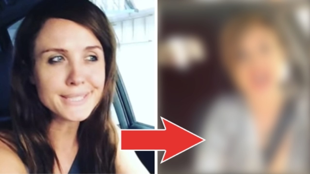 Cette fille fait a un drôle de rituel quand elle est coincée dans les bouchons. Vous ne devinerez jamais quoi