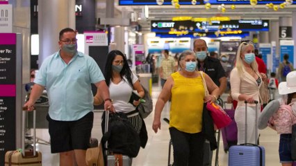 Corona: Erste Airline beschließt Impfpflicht für internationale Flüge