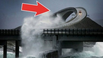 Cette route est la plus dangereuse du monde. Vous n'allez pas en revenir !