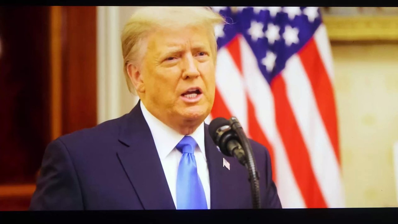 Donald Trump schießt in Abschiedsrede gegen seinen Nachfolger: 'Betet für Joe Biden'