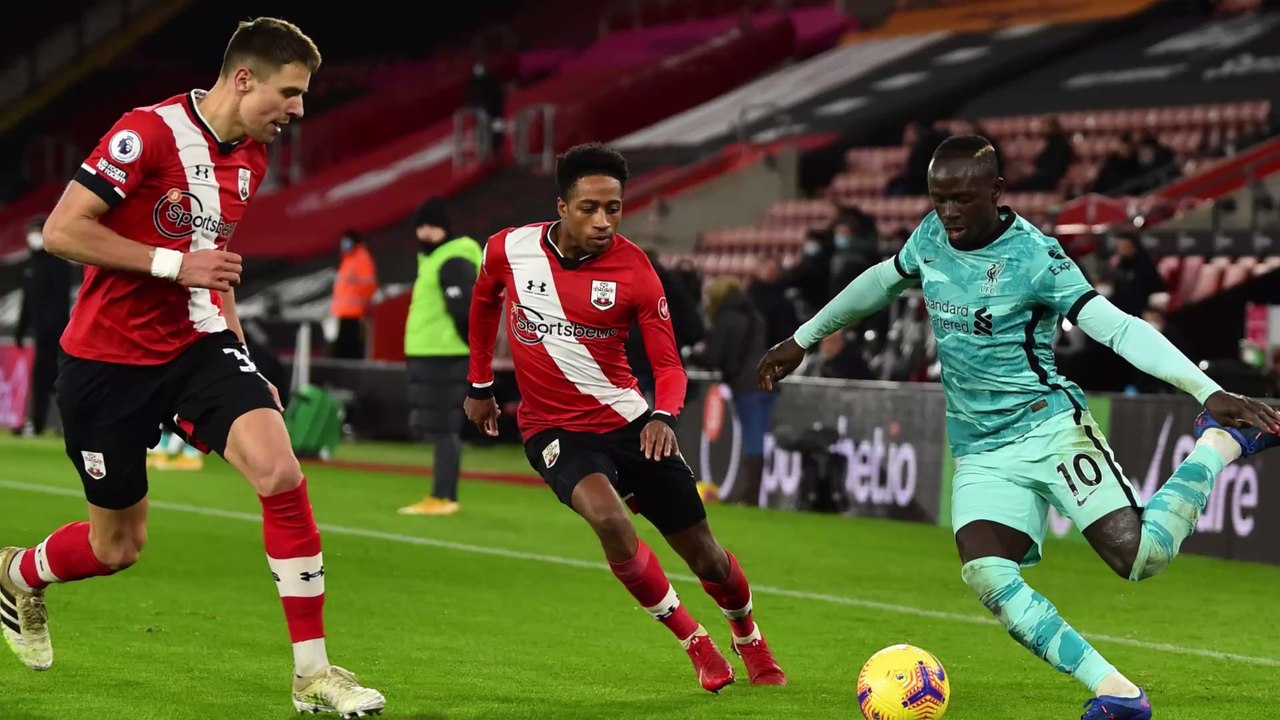 Hasenhüttl besiegt Klopp: Emotionales Duell in der Premier League