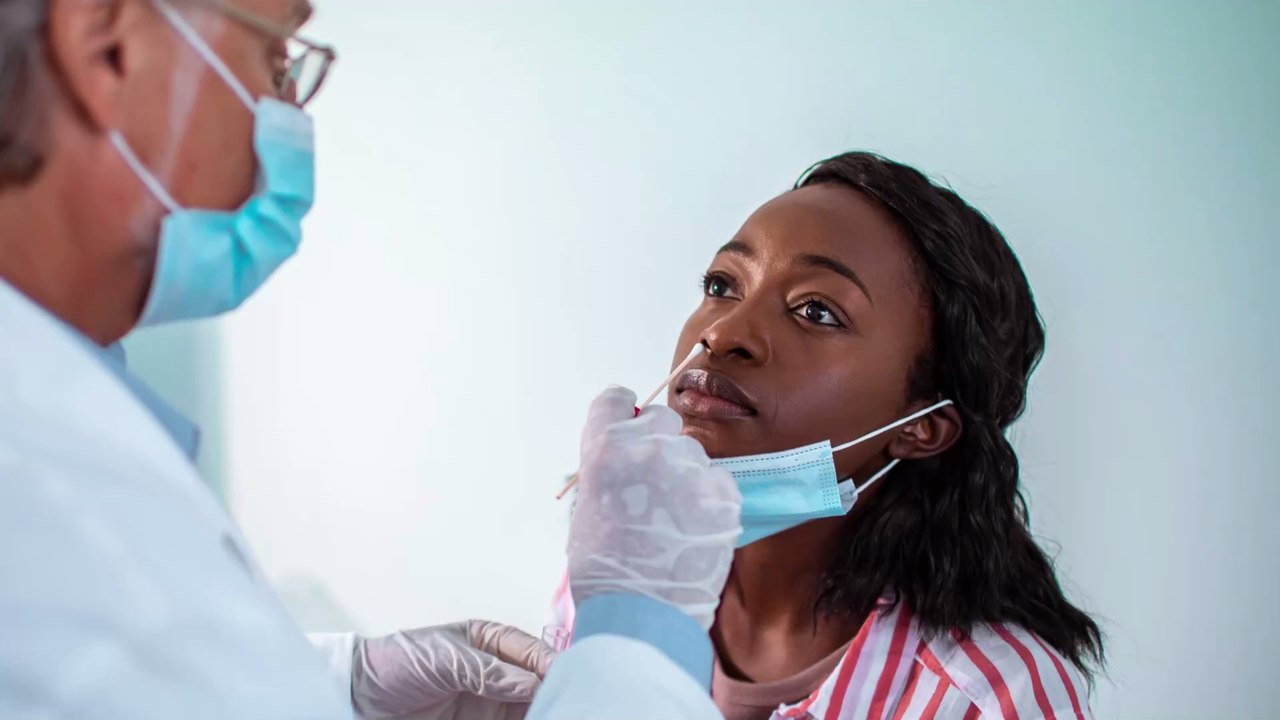 Covid-19: Die Corona-Zunge gilt als neues und unangenehmes Symptom