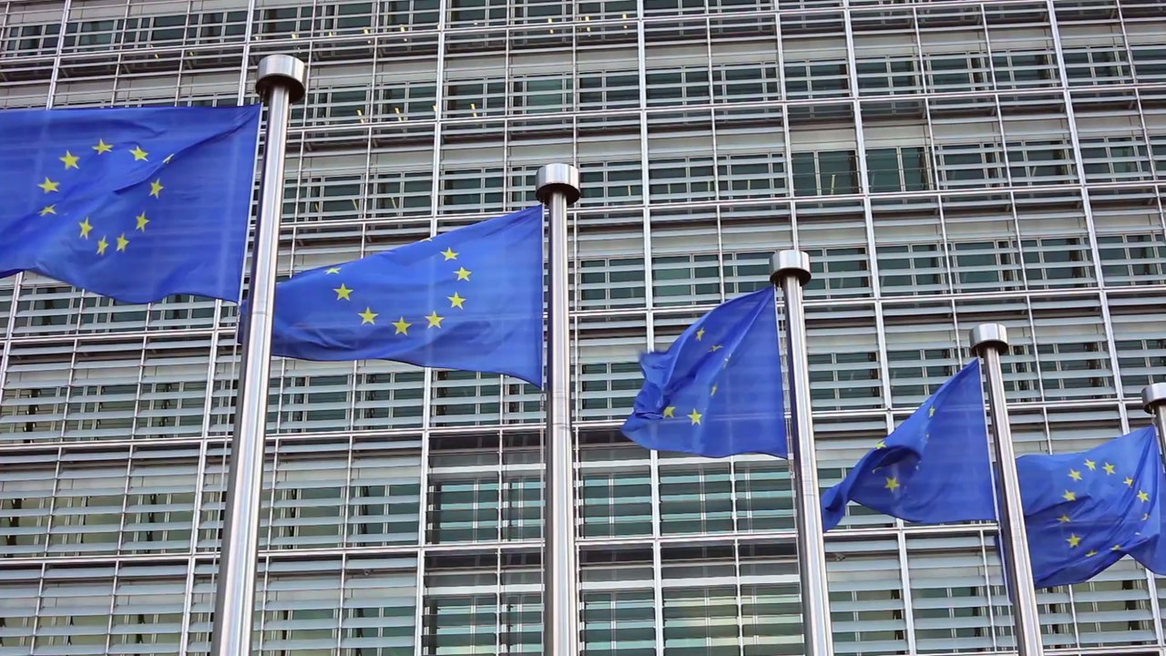 EU droht mit weiteren Exportstopps für Corona-Impfstoffe