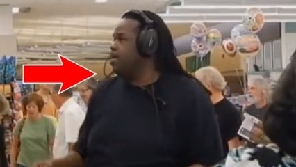Ce mec s'est mis à chanter du gospel dans un magasin. La suite est magique