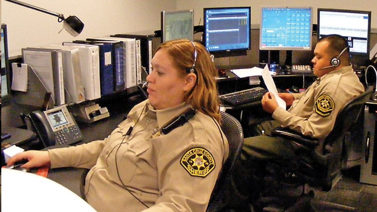 Ce mec a passé l'appel d'urgence le plus drôle de tous les temps. Vous n'allez pas y croire