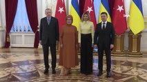 Cumhurbaşkanı Erdoğan, Ukraynalı Mevkidaşı Zelenskiy ile Görüştü
