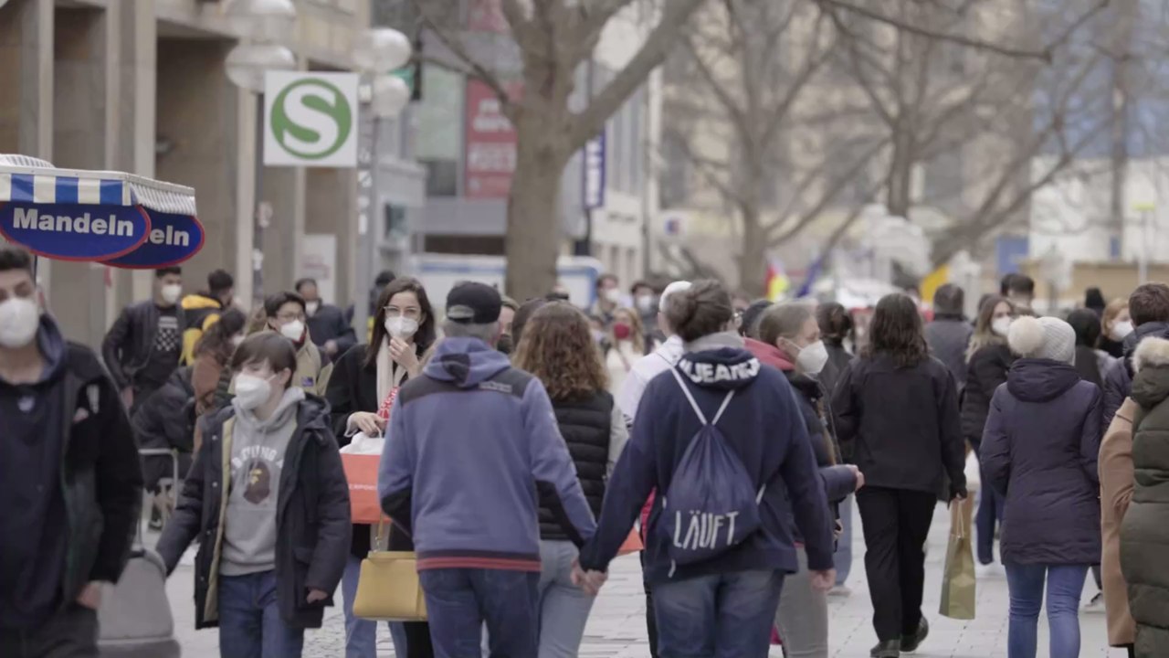 Thrombosen nach AstraZeneca: 'Es ist klar, dass es einen Zusammenhang gibt'