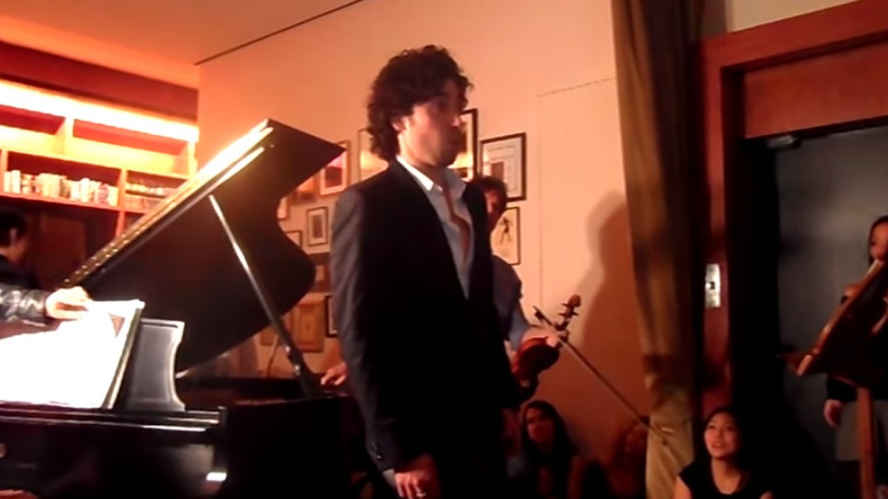 Ce mec a un talent fou. Mais ce n'est pas ce à quoi vous pensez