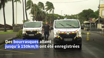Cyclone Batsirai: vents violents et pluies diluviennes sur La Réunion