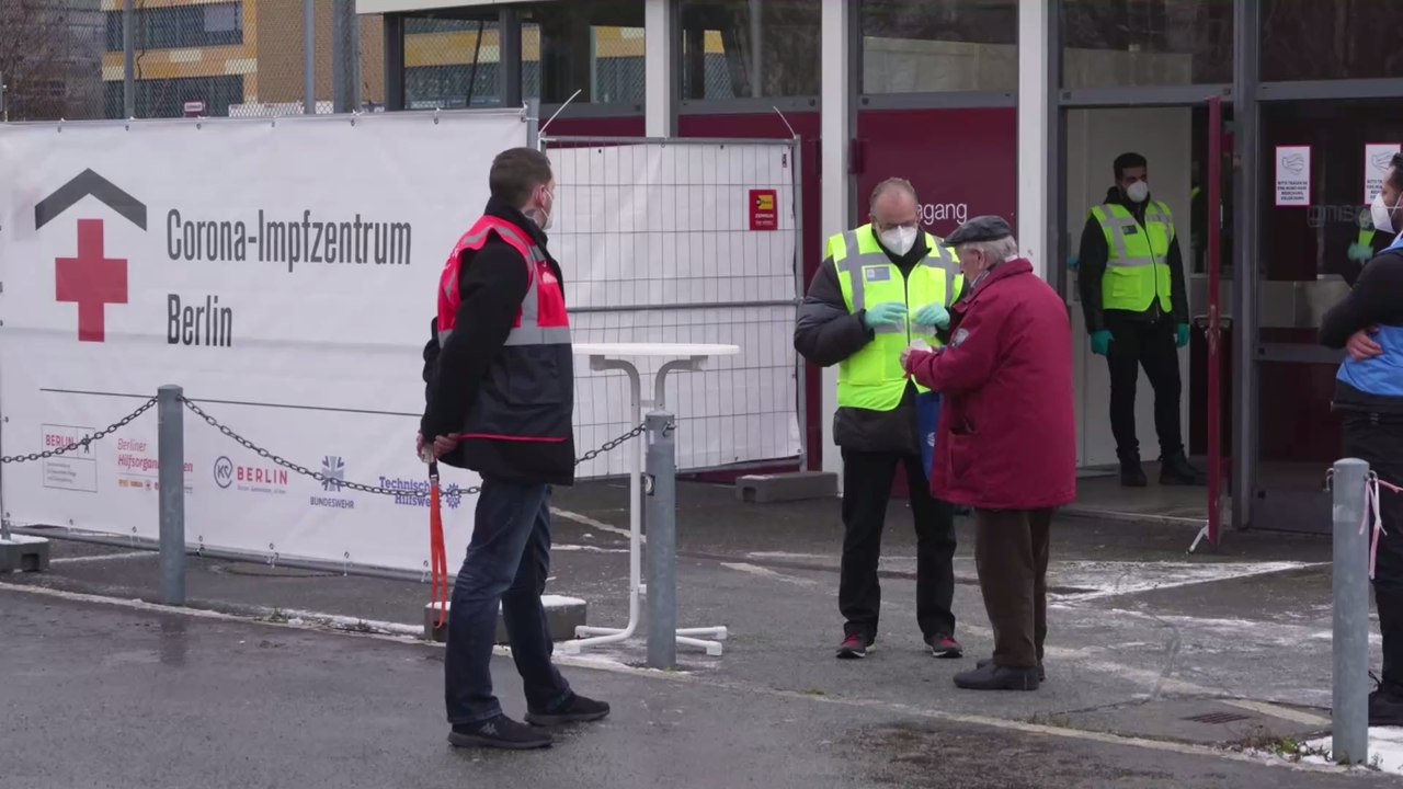 Chaos in Hausarztpraxen: Bund halbiert Biontech-Lieferungen