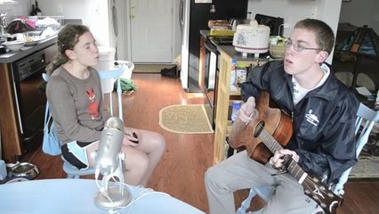 Ce frère et sa soeur chantent en duo. Leur talent va vous laisser sans voix