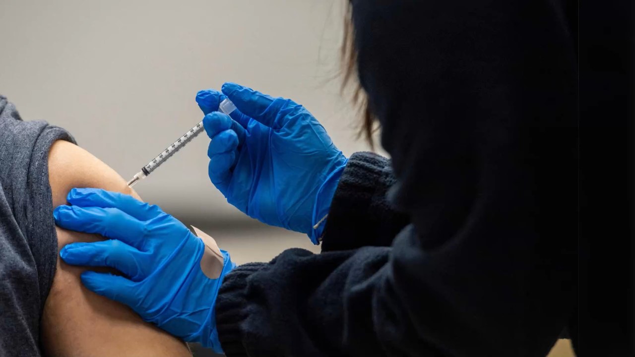 Fake News: Youtuber sollen für Geld falsche Angaben über Biontech machen