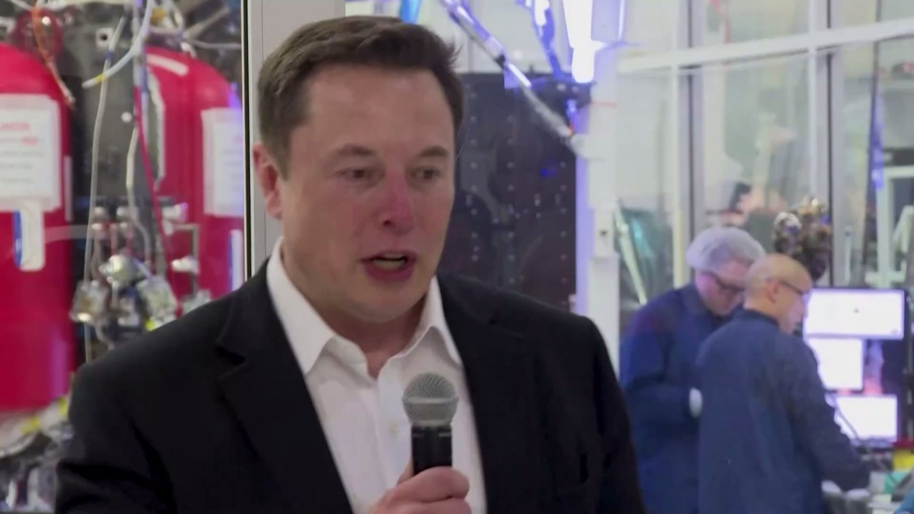 'Ich mache keinen Spaß': Elon Musk vergleicht Tesla-Produktion mit dem Zweiten Weltkrieg