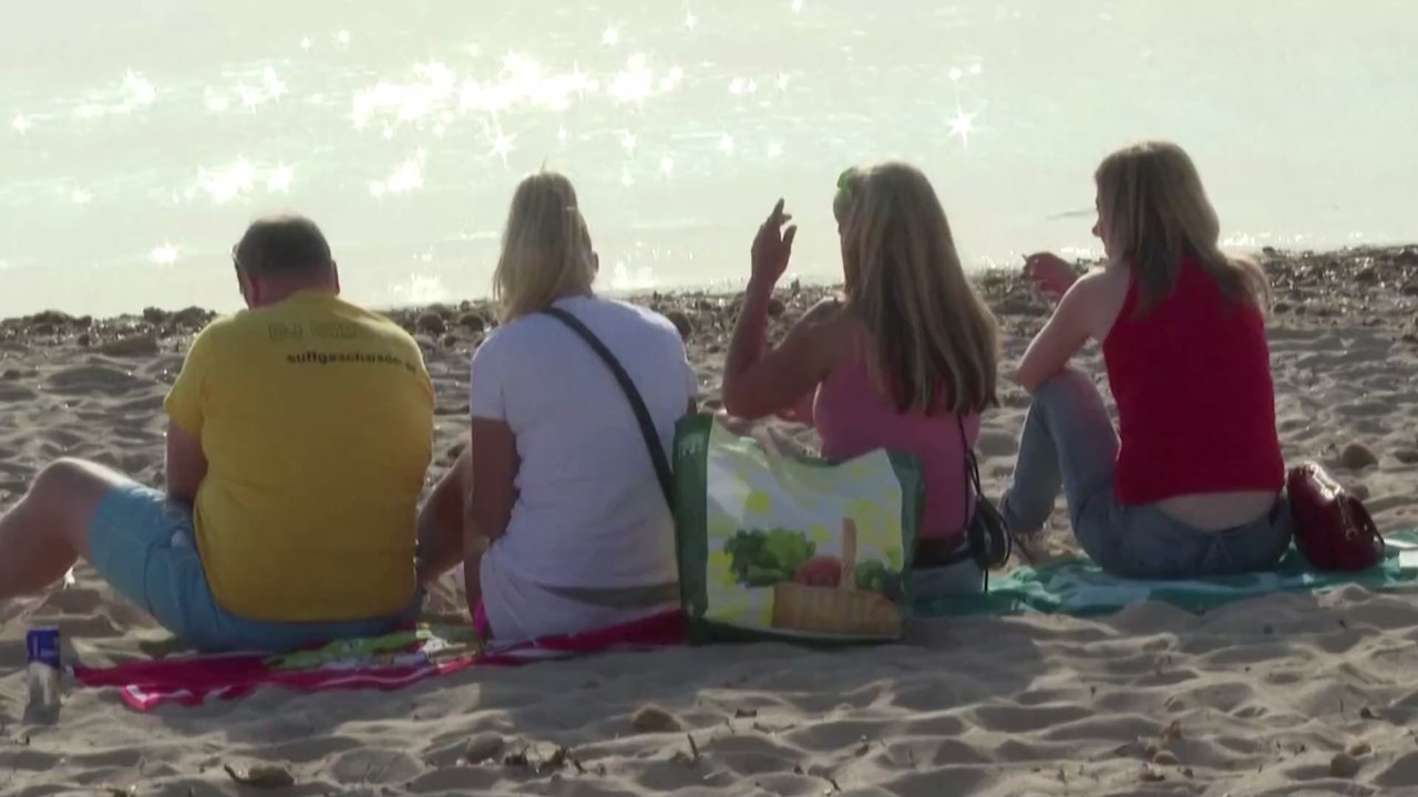 Sommerurlaub für alle: Auslandsreisen laut Merkel und Spahn möglich