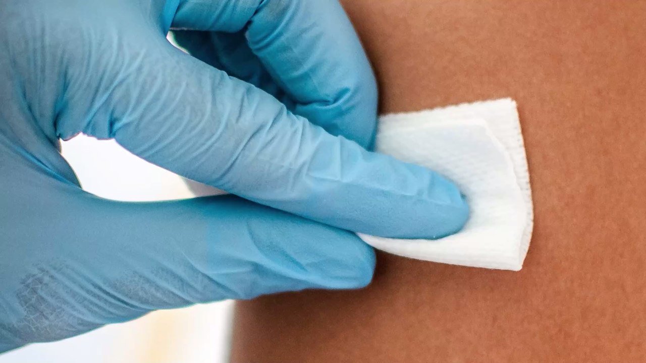 'Covid-Arm': Nebenwirkung laut Experten harmlos