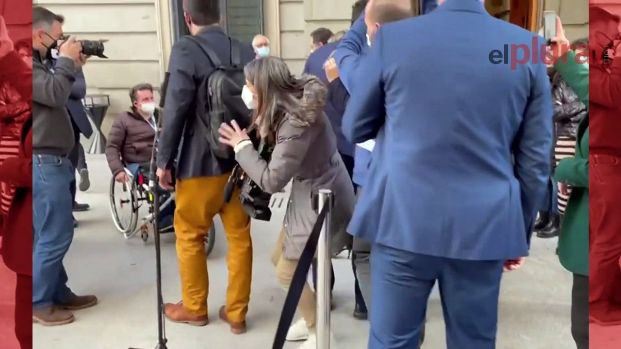 Caída en el Congreso del diputado de Vox Víctor Sánchez del Real
